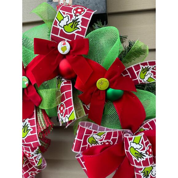 Grinch Mailbox Swag Topper Garland Decoration Handcrafted Christmas Home Decor - Picture 3 of 6
